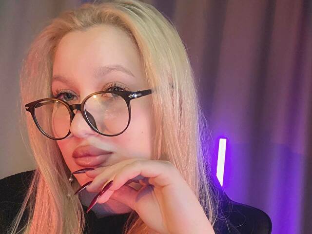 Annastormy's profile - Image n°0