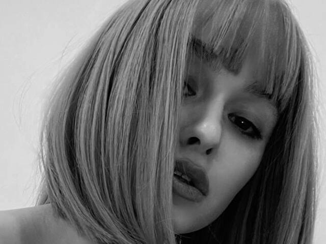 Annaswanson's profile - Image n°3
