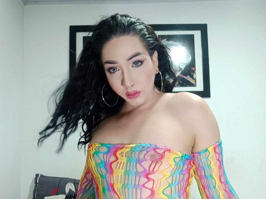 Annatowson's profile - Image n°0