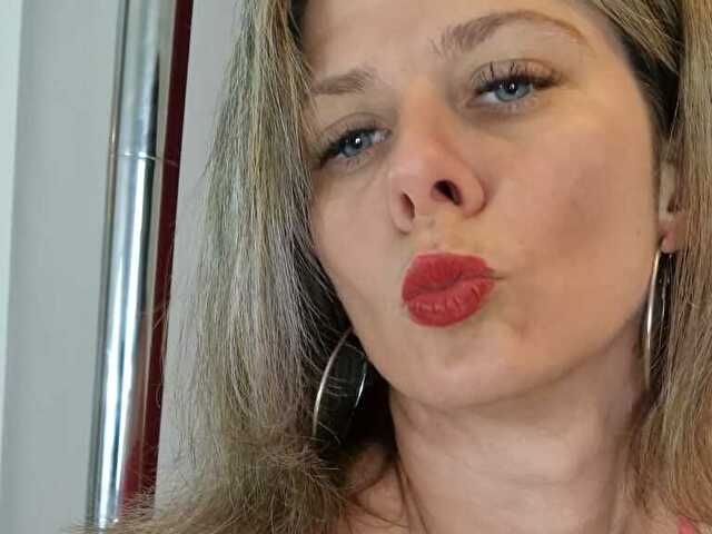 Perfil con Anneblueeyes - Imagen  n°1