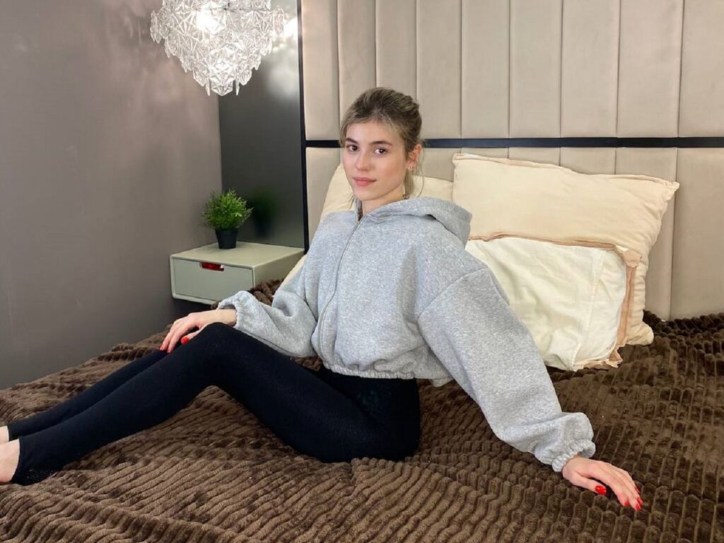 Anneholt's profile - Image n°13