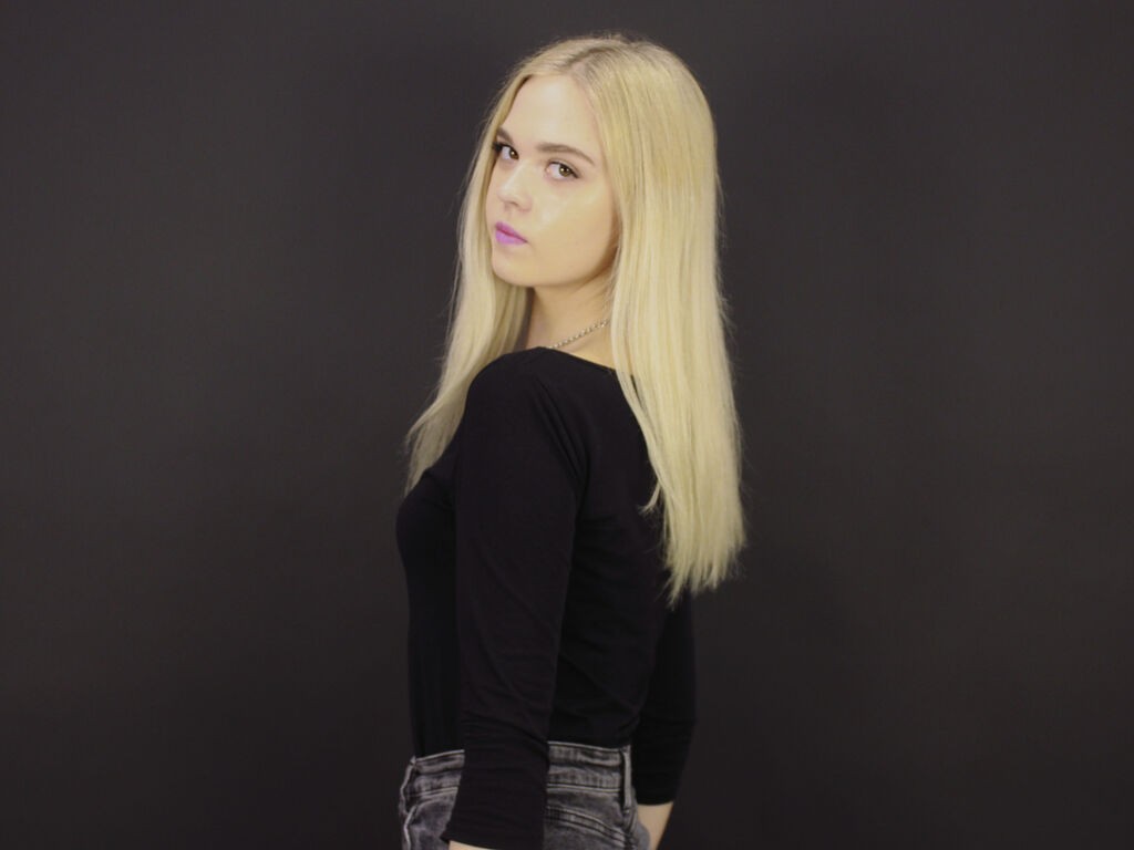 Anneliverly's profile - Image n°0