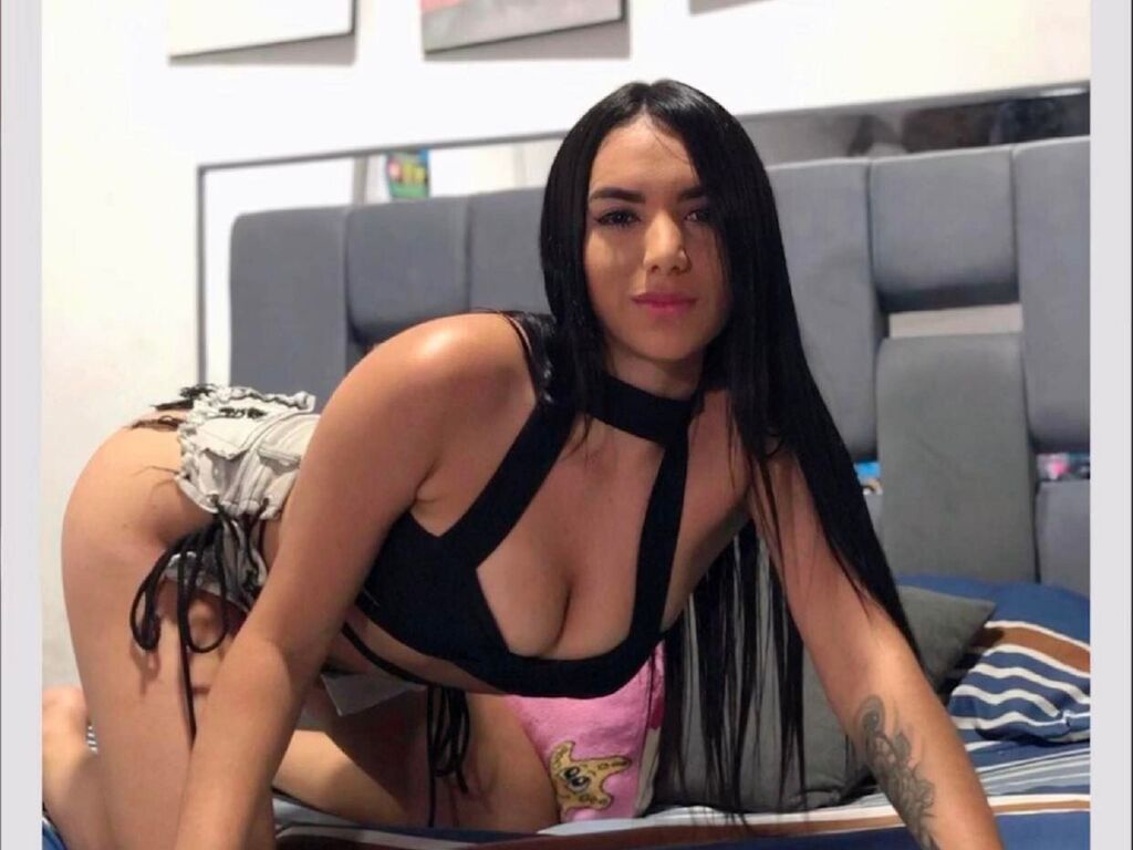 AnneTinker's profile - Image n°2