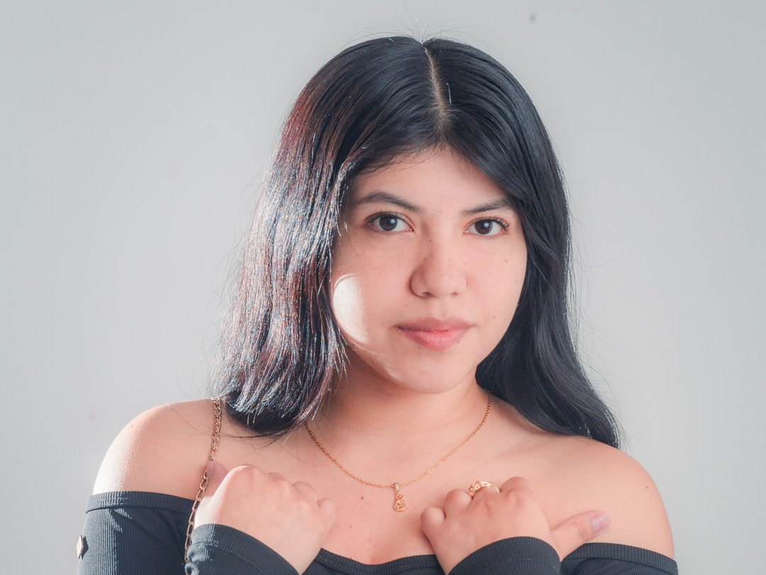 Anniebolton23's profile - Image n°0