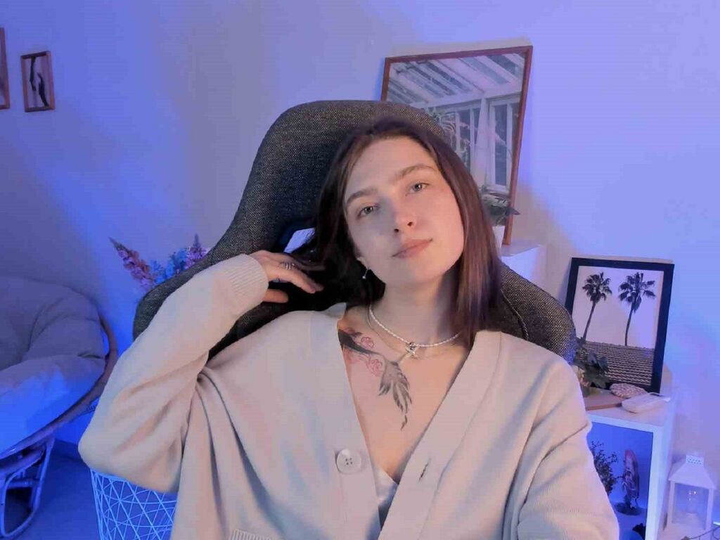 annieholt's profile - Image n°1
