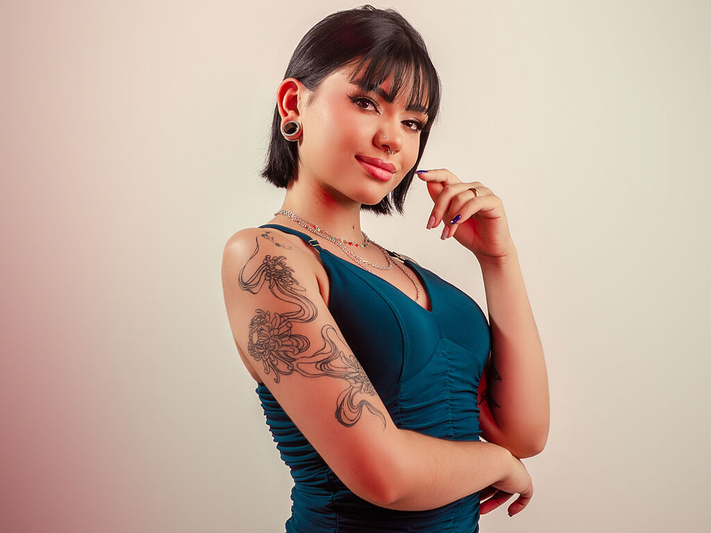 Anniepersy's profile - Image n°1