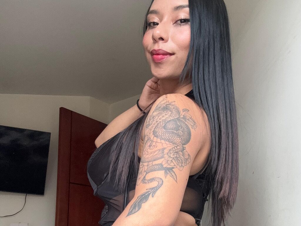 Anniethompsoon's profile - Image n°0