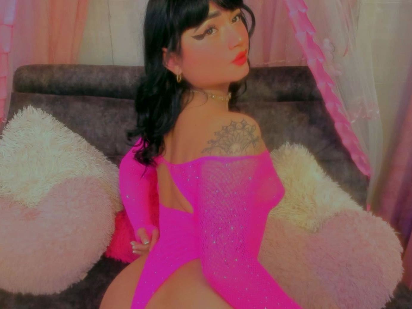 Anniiegrey's profile - Image n°1