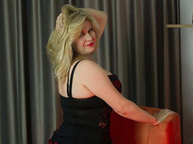 AnnikaCam's profile - Image n°4