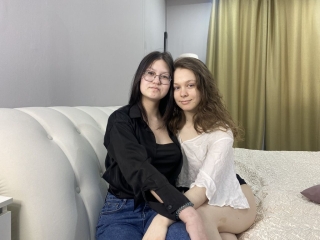 Annisandkeeley's Sexcam