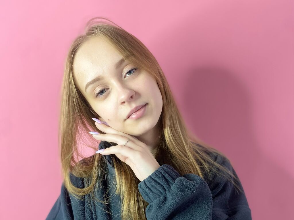 Annishastey's profile - Image n°0