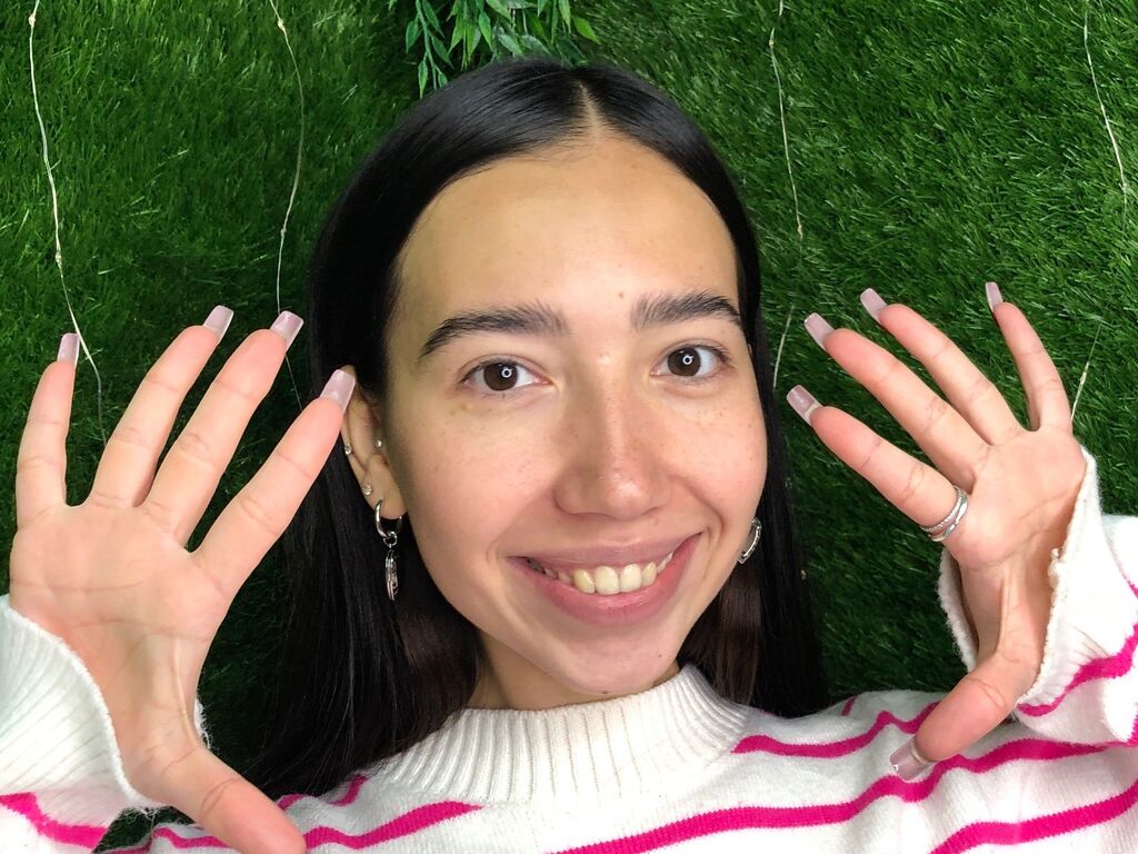 Annishelm's profile - Image n°0