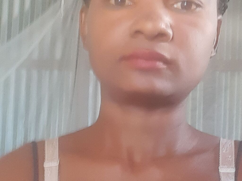Annitasarah's profile - Image n°0