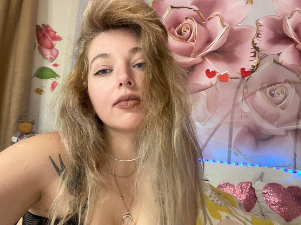Annlogan's profile - Image n°0