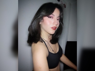 Webcam sex with Annyaria
