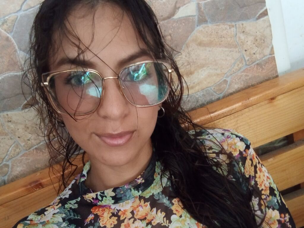Annyclouds's profile - Image n°1
