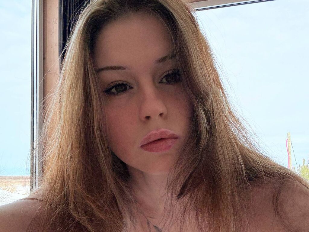 Annyrayne's profile - Image n°1