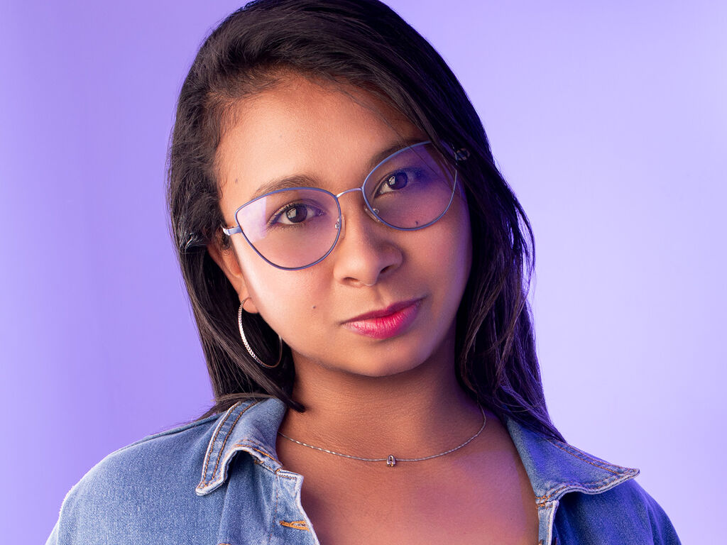 Annyvalencia's profile - Image n°1