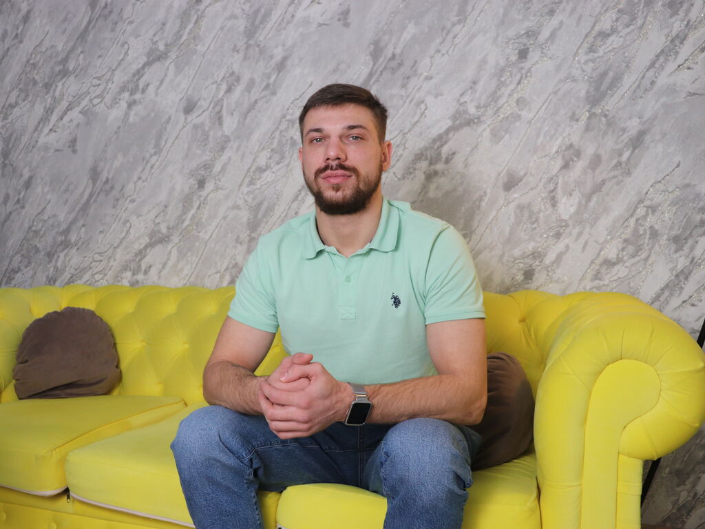 Antonycreighton's profile - Image n°0