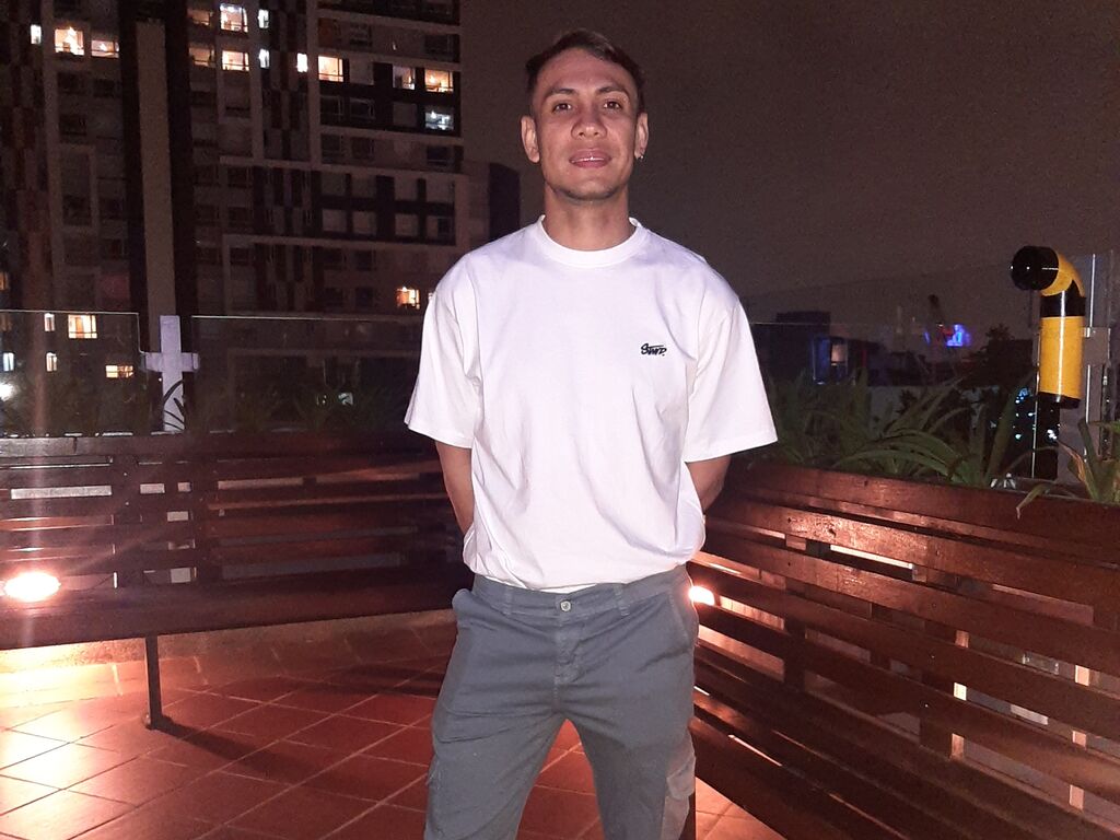 Perfil con Antonytaylor - Imagen  n°1