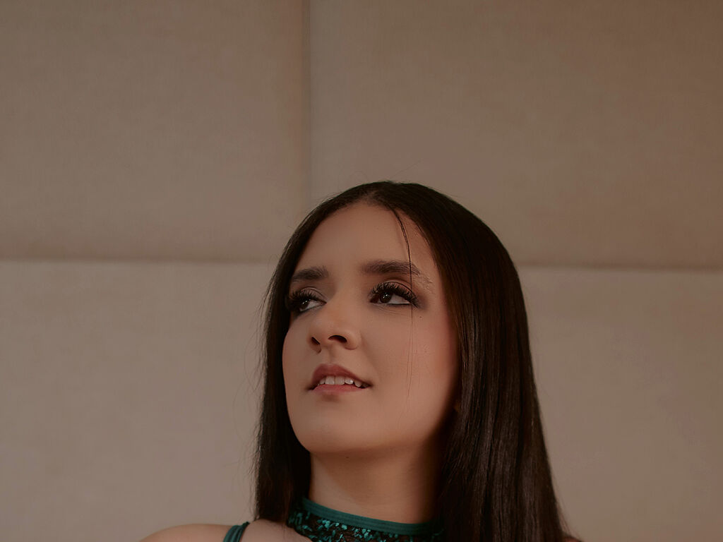 Anyaromanova's profile - Image n°1