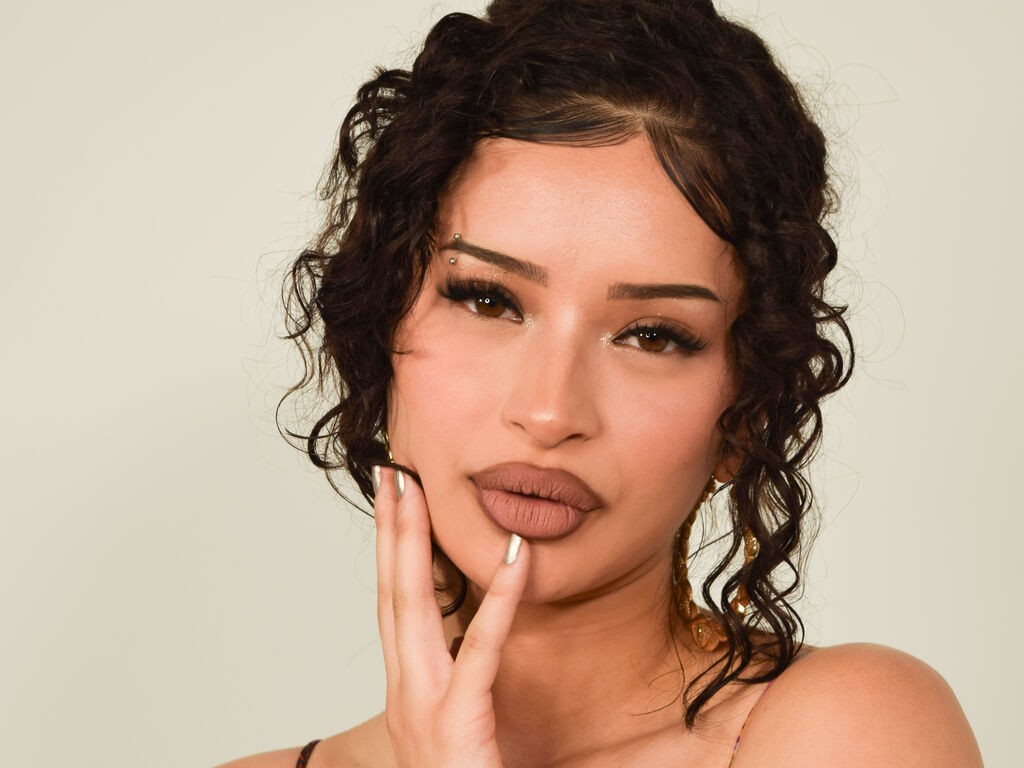 Anymonroe's profile - Image n°1