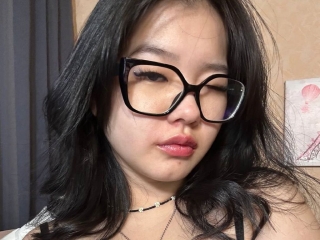 Webcam sex con Aomilei