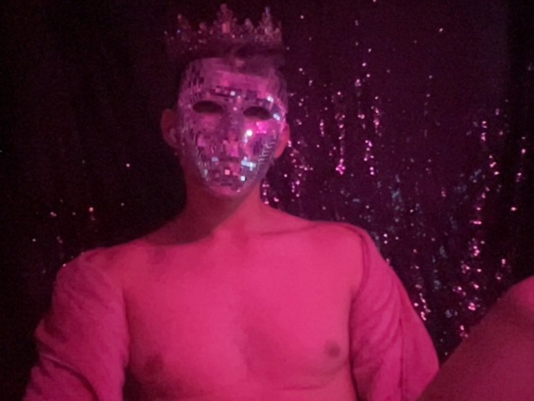 Apollolovesme's profile - Image n°0
