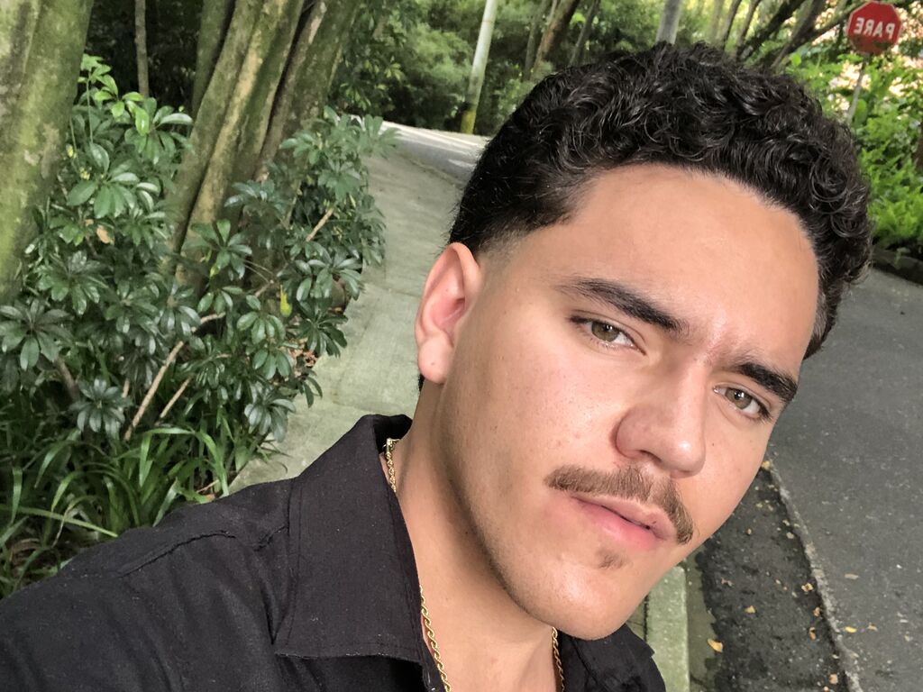 Apoloraymond's profile - Image n°0