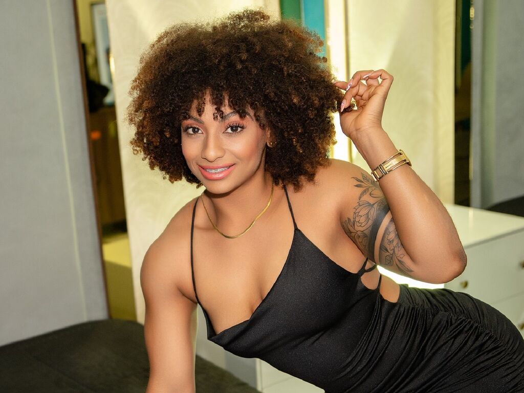 Aprillcollins's profile - Image n°1