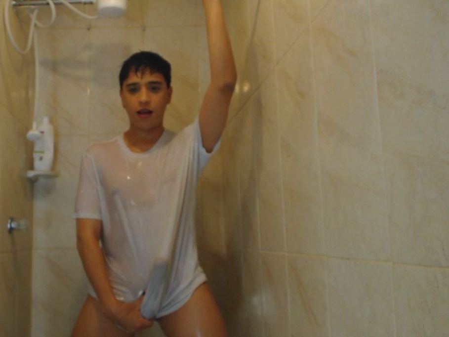 Aranlopezhot's profile - Image n°2