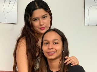 Ariadnaandkathe's Sexcam