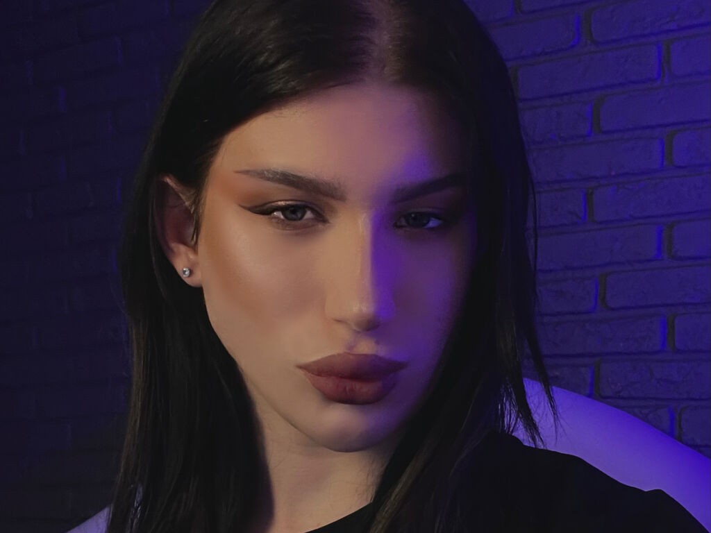 Arianaasti's profile - Image n°1