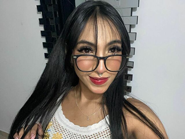 Arianacollin's profile - Image n°3