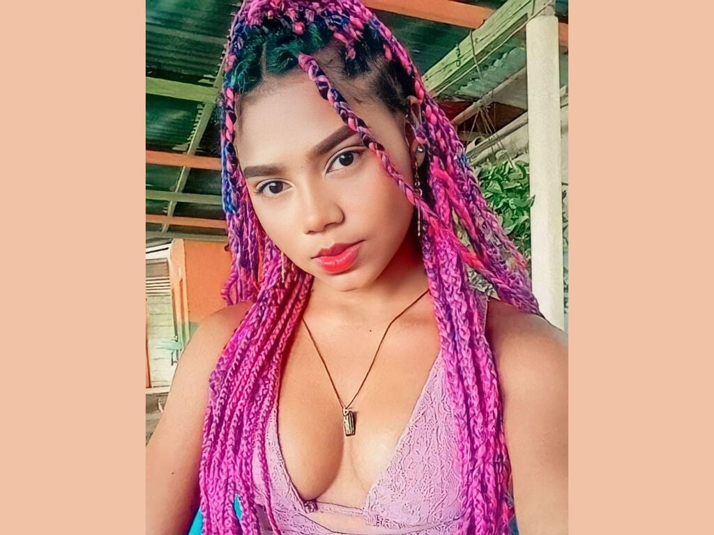 Arianafernadez's profile - Image n°2