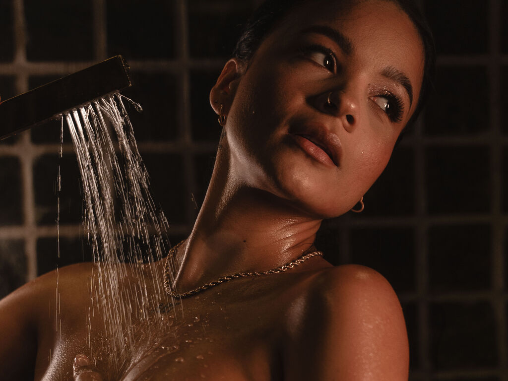 Profil de Arianahille - Photo n°3