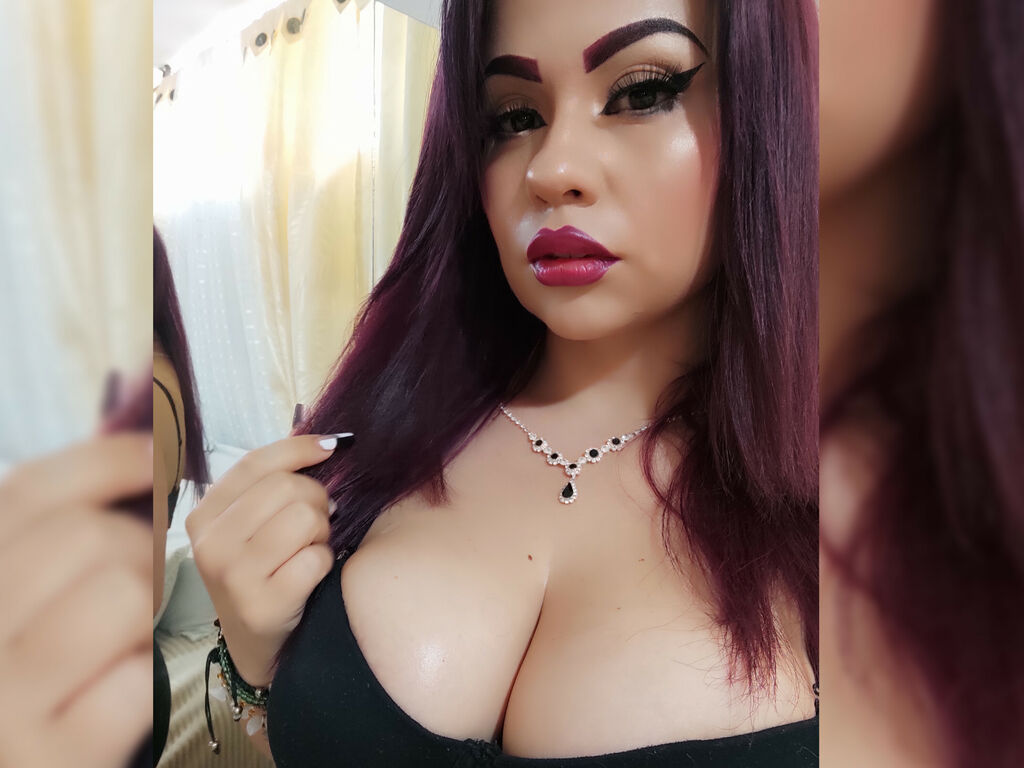 Arianaruiz's profile - Image n°3