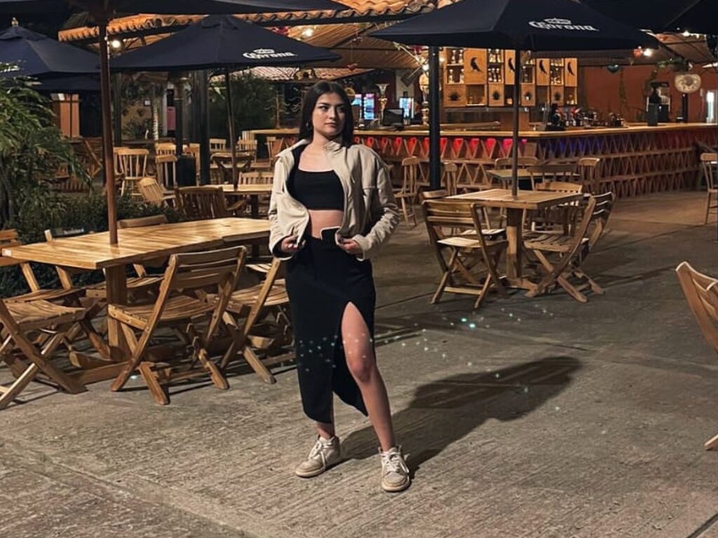 Ariannamontiel's profile - Image n°0