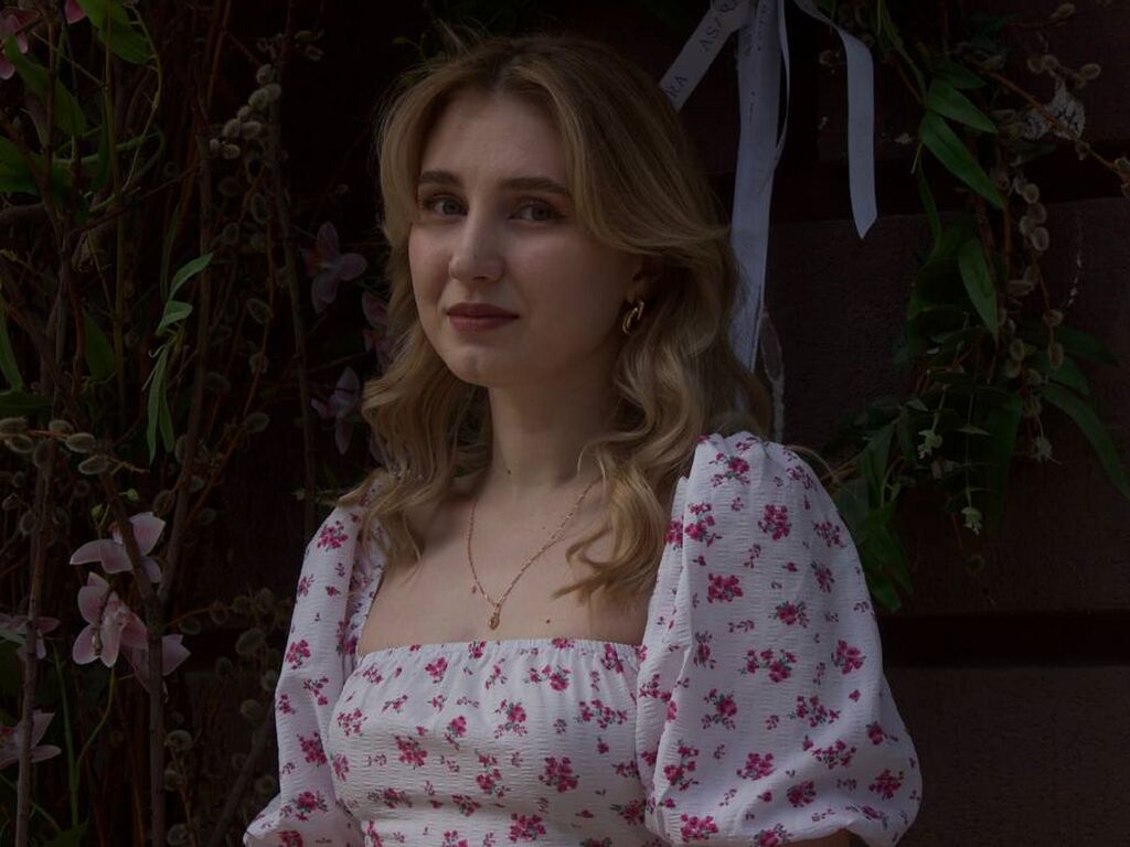 Arinaholter's profile - Image n°0