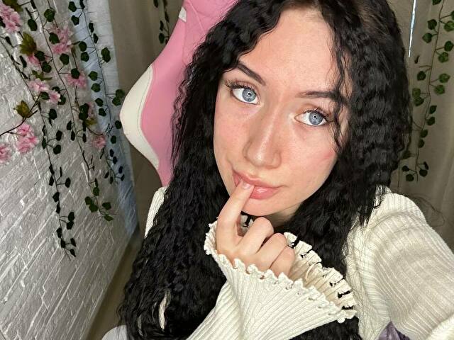 ArinaMeowX' profilo - Immagine n°1