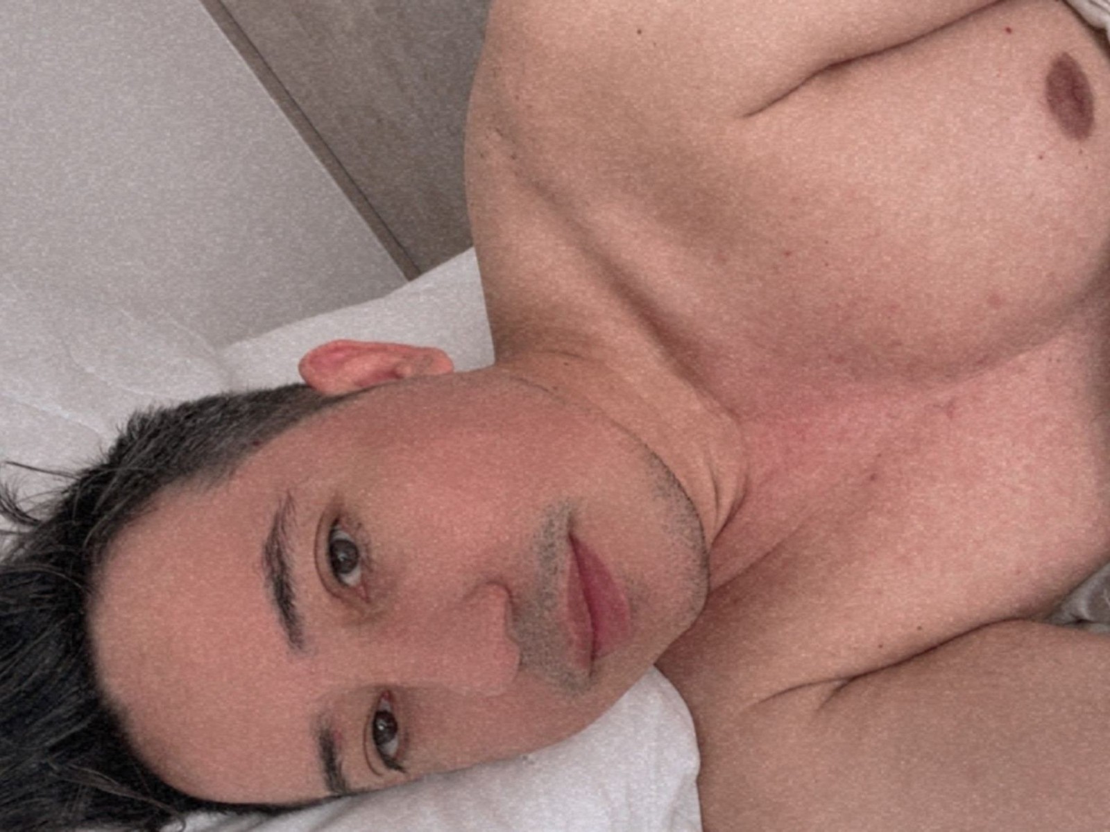 Aronbecker's profile - Image n°0