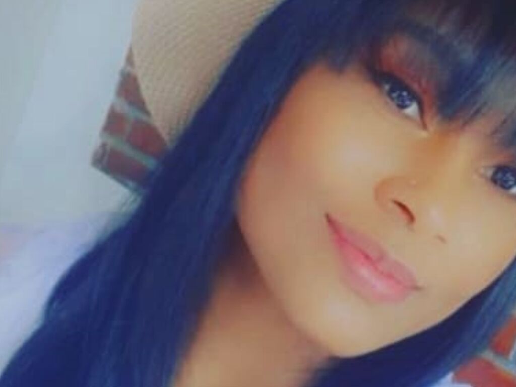 Ashantydaviss's profile - Image n°2