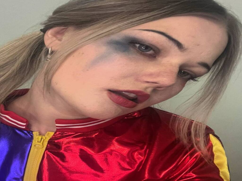 Perfil con Ashleasenerchia - Imagen  n°1
