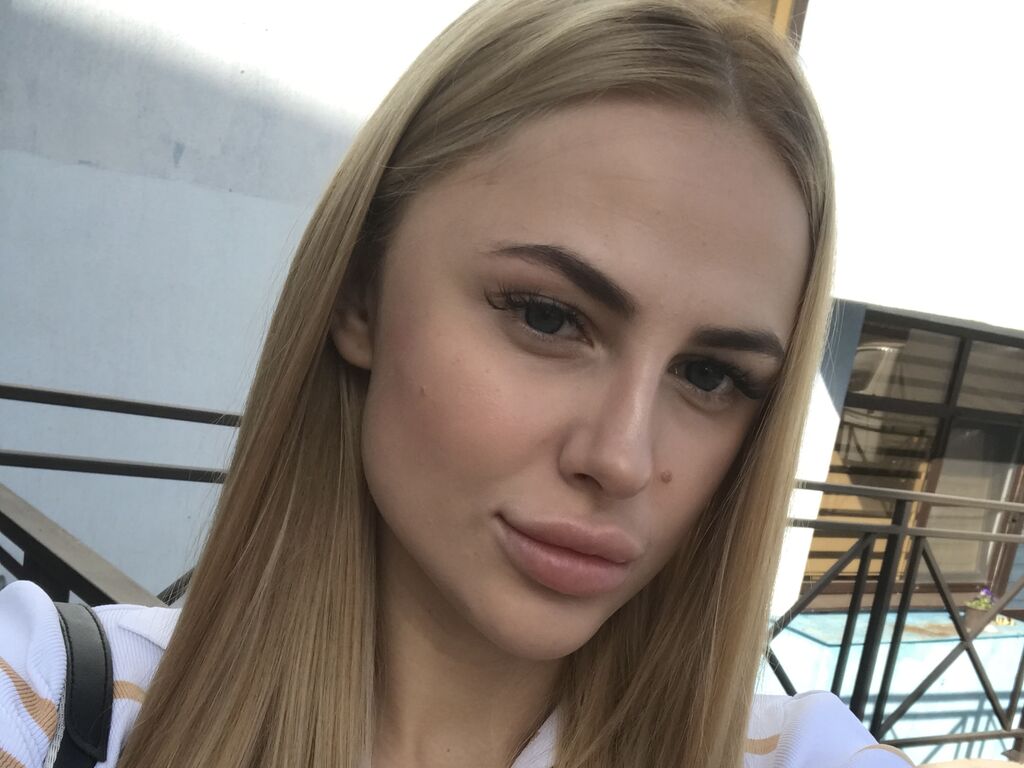 Ashleybaine's profile - Image n°2