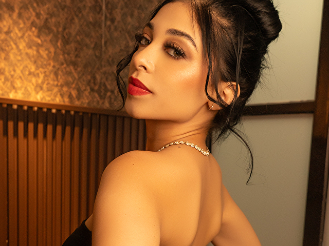 AshleyBaker's profile - Image n°1