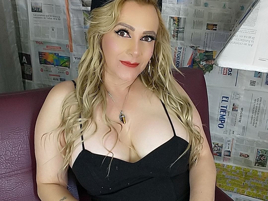 Ashlleybenson's profile - Image n°2