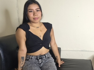 Sexo por webcam con Ashlyzambrano