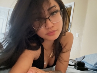 Webcam sex with Asian2petite