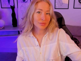 Webcam sex with Astramonroe