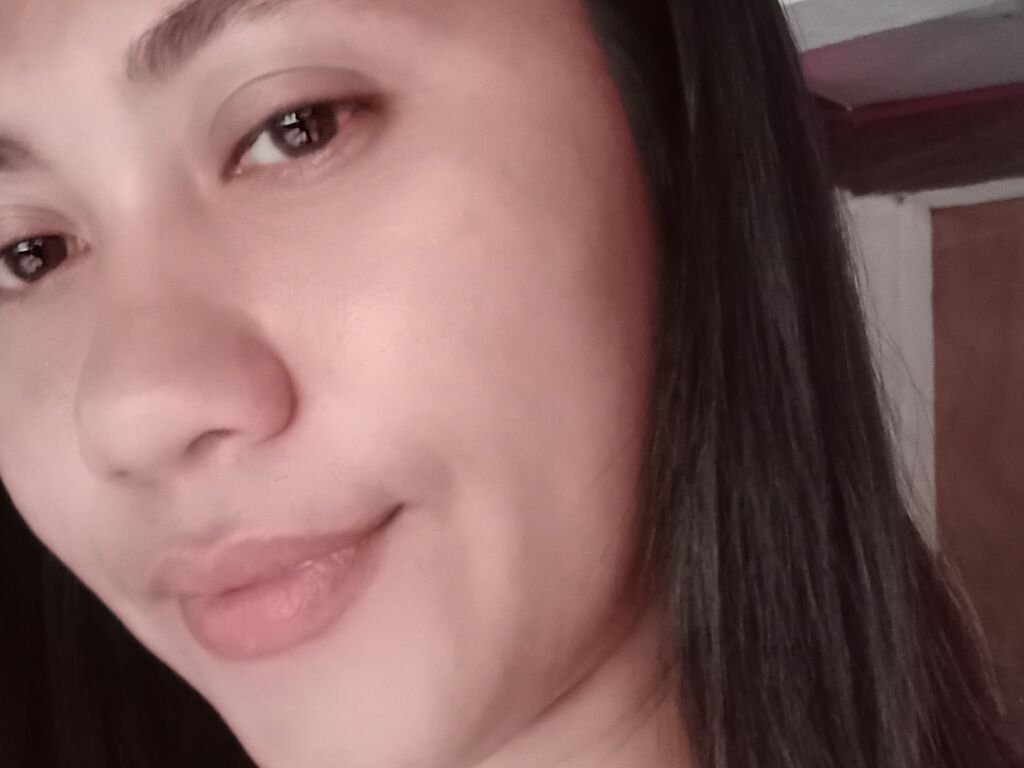 Athenalouise's profile - Image n°0